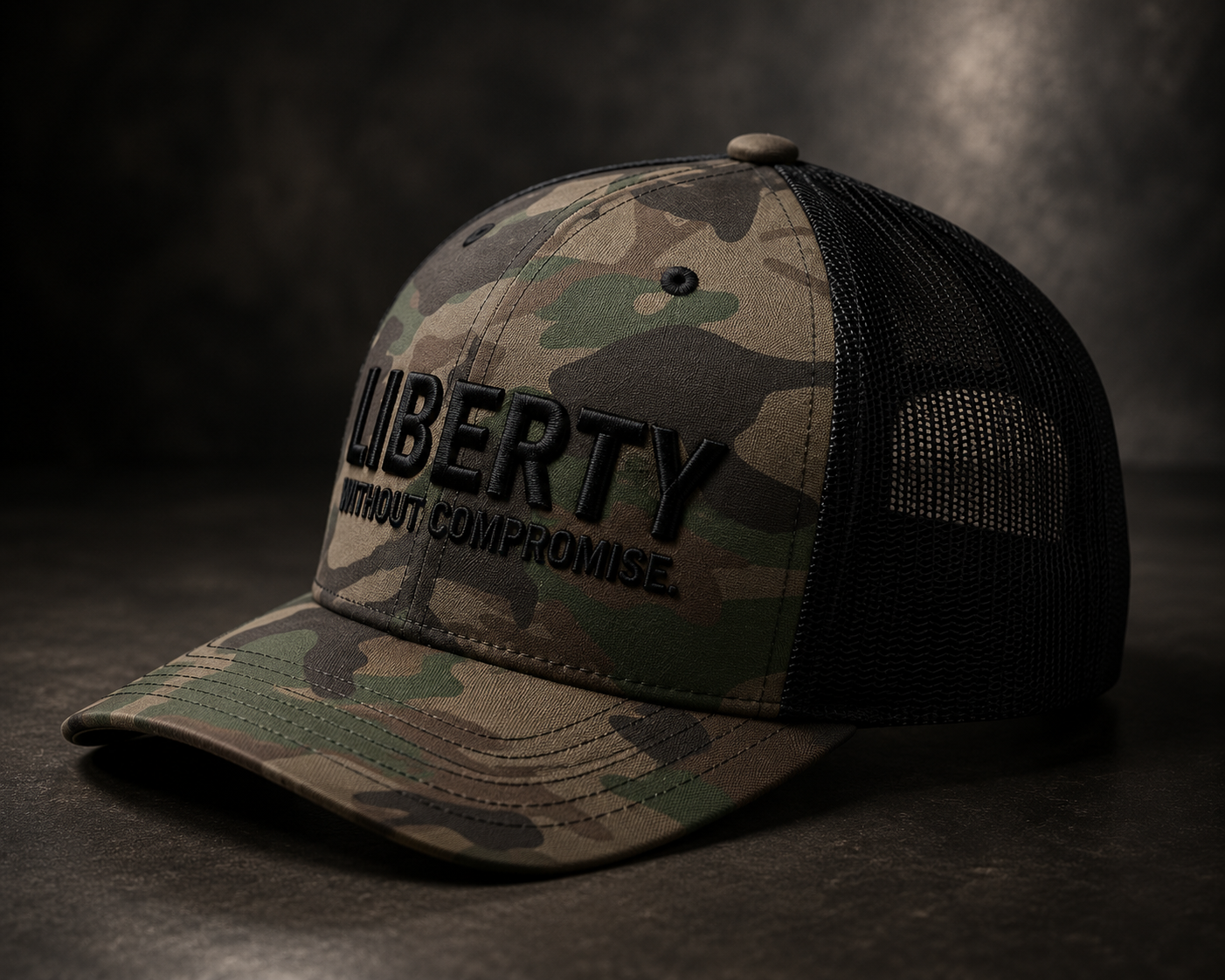Camouflage trucker hat - Image 4